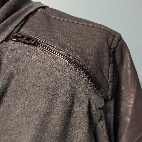 Blank NYC faux suede and leather jacket, size small, gray - Picture 5 of 13
